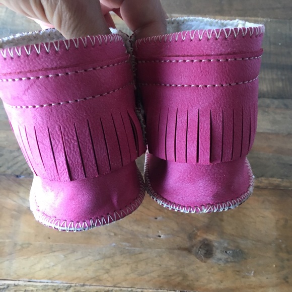 Baby Girl Pink Fringe Ugg Inspired Boot - Picture 5 of 6